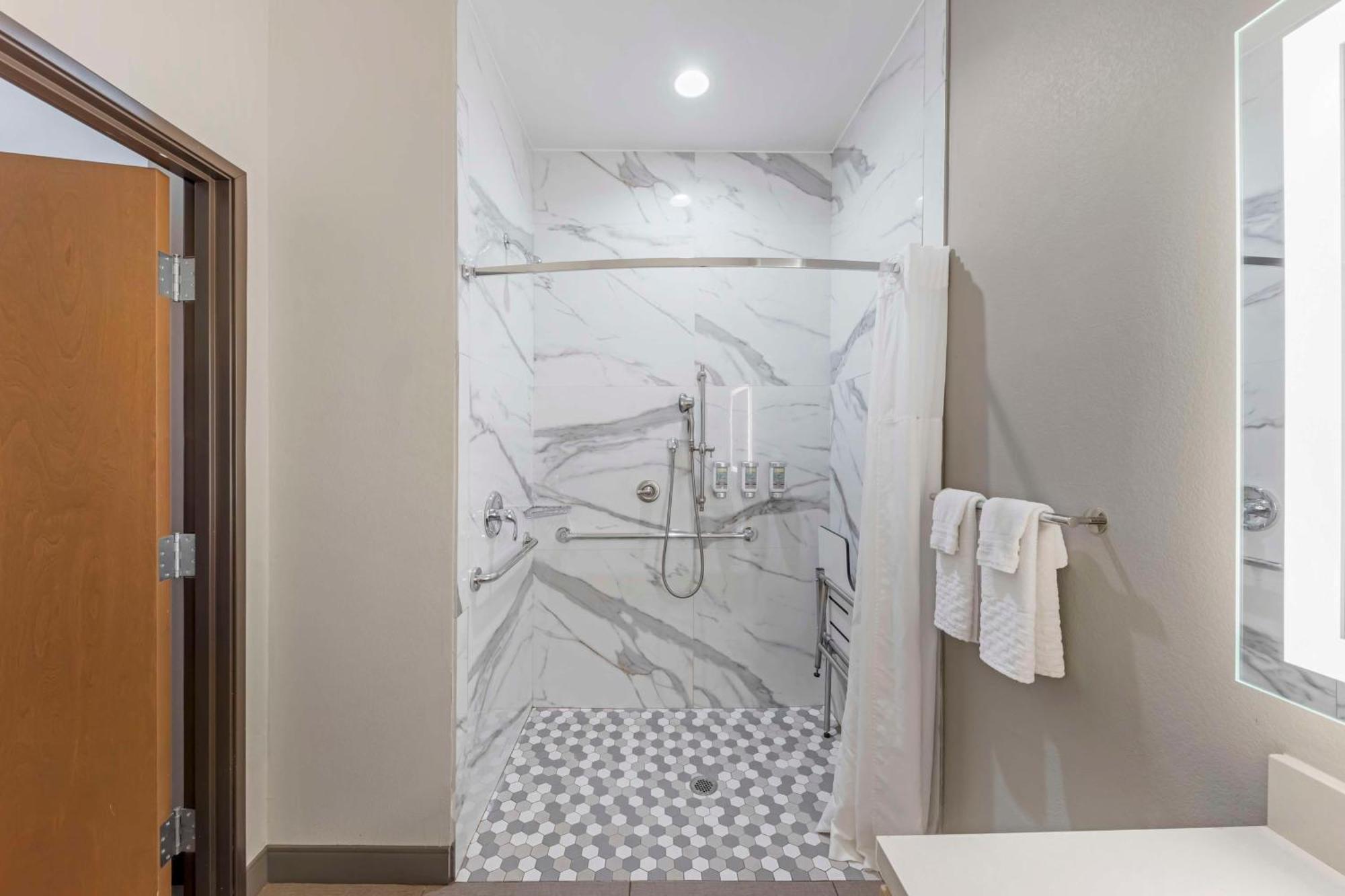 Best Western Plus Chickasha Inn Ngoại thất bức ảnh